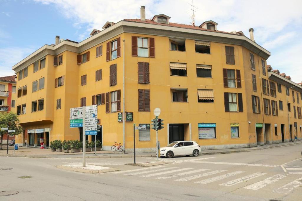 Attico In Corsico Leilighet Eksteriør bilde